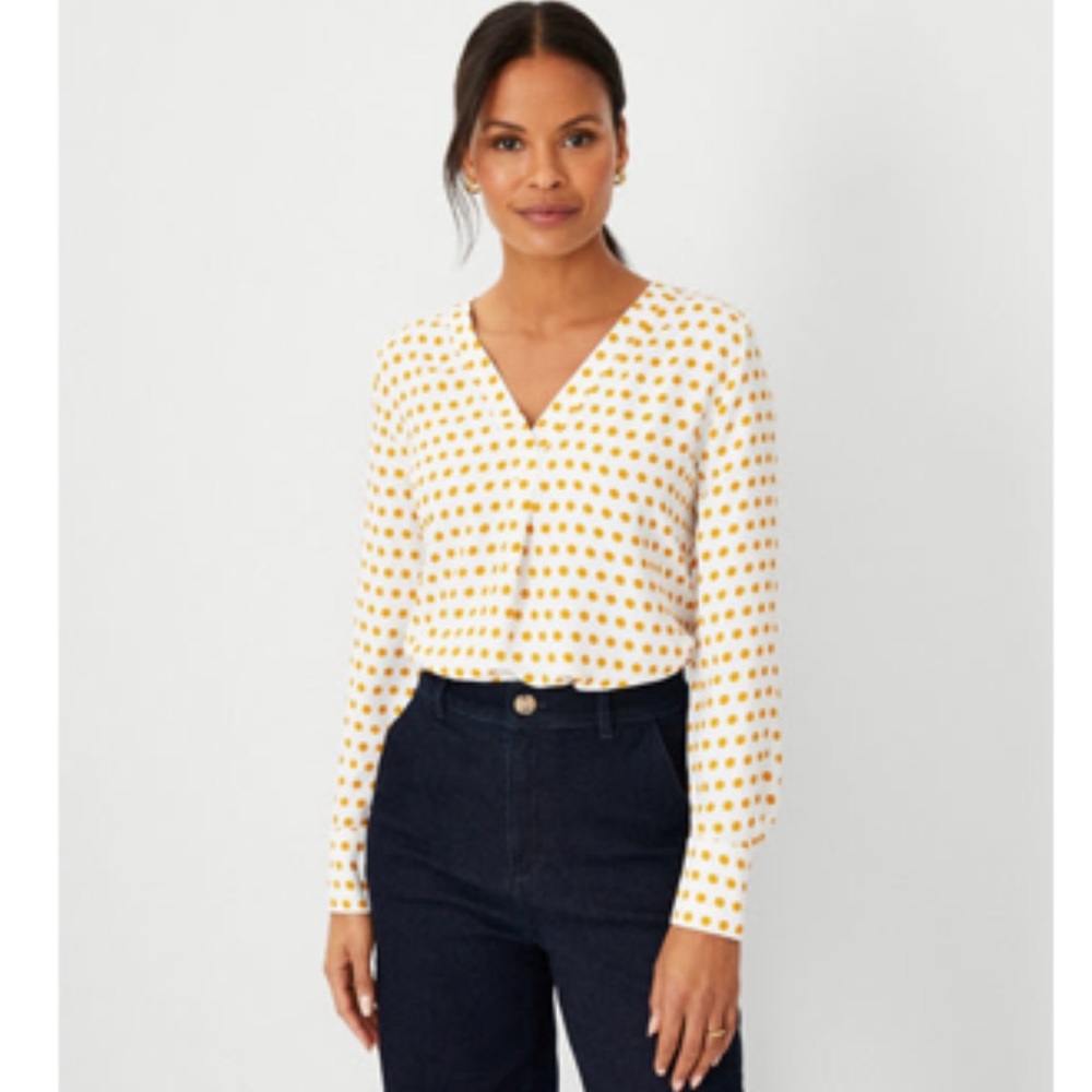☀️ NWOT! Ann Taylor Top